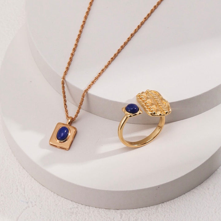 明 · Ming Lapis Lazuli Necklace