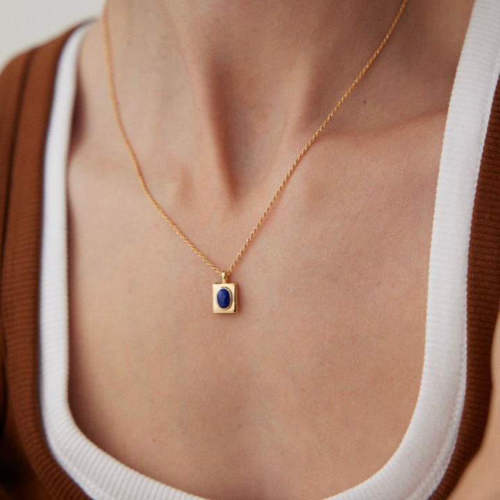 明 · Ming Lapis Lazuli Necklace
