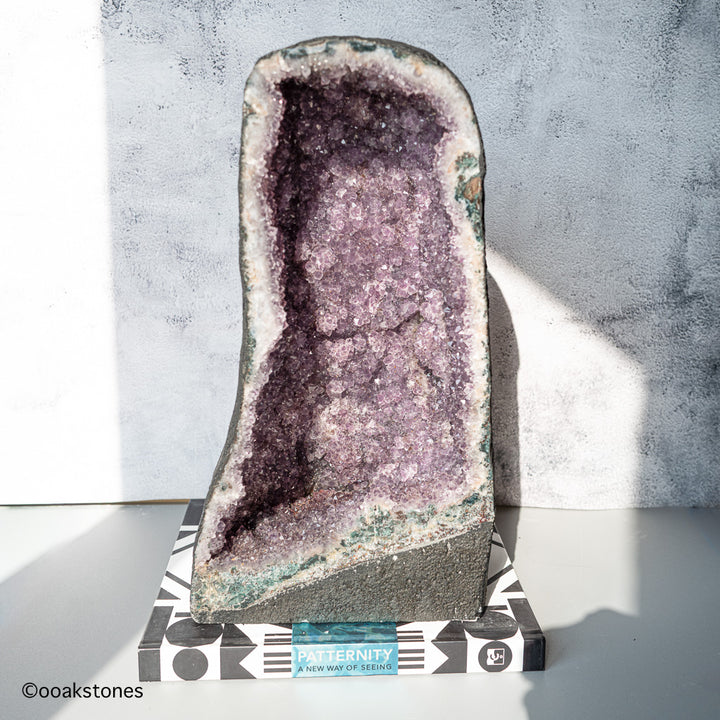 Statement Amethyst Cathedral