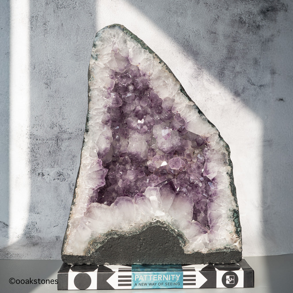 Statement Amethyst Cathedral