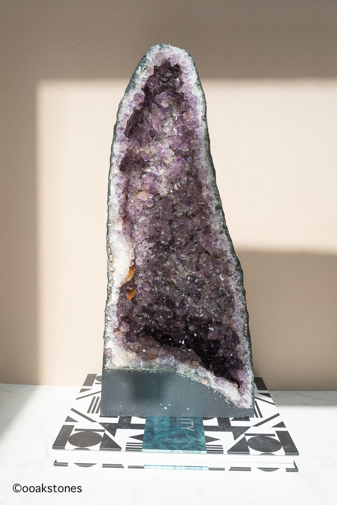 Statement Amethyst Cathedral