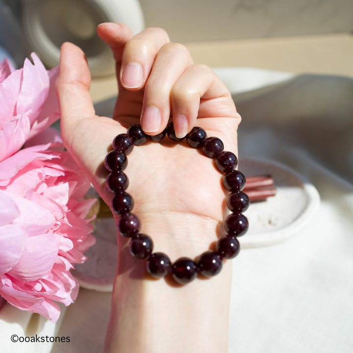 Star Garnet Beaded Bracelet