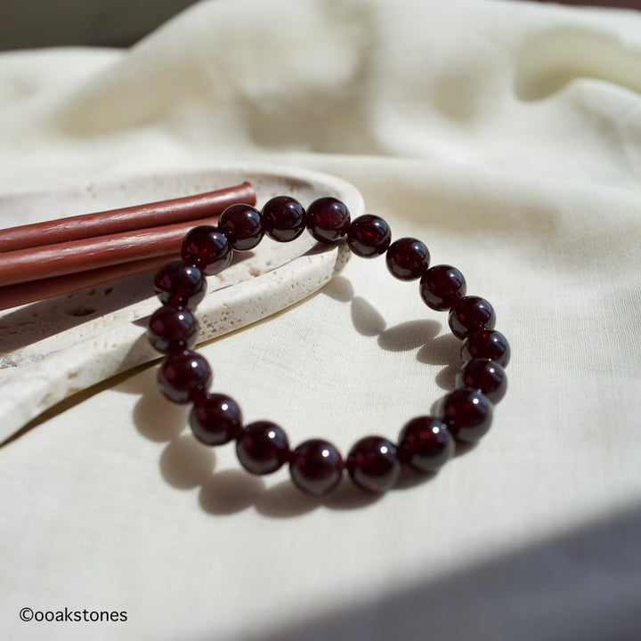 Star Garnet Beaded Bracelet
