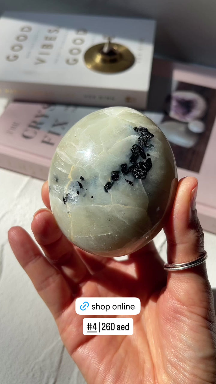 Garnierite, aka Green moonstone, Palm Stone