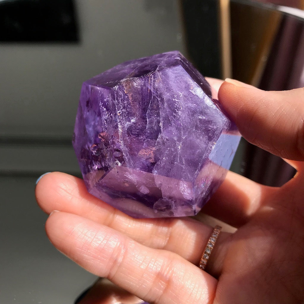 Amethyst dodecahedron geo