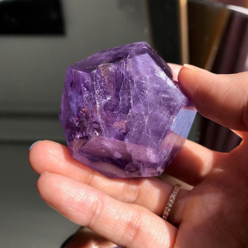 Amethyst dodecahedron geo