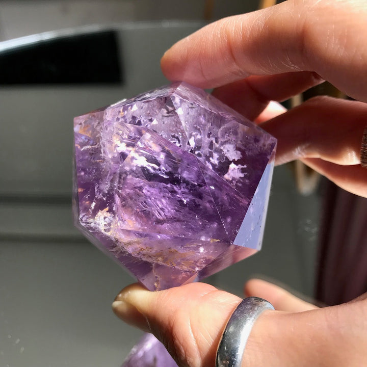 Amethyst dodecahedron geo