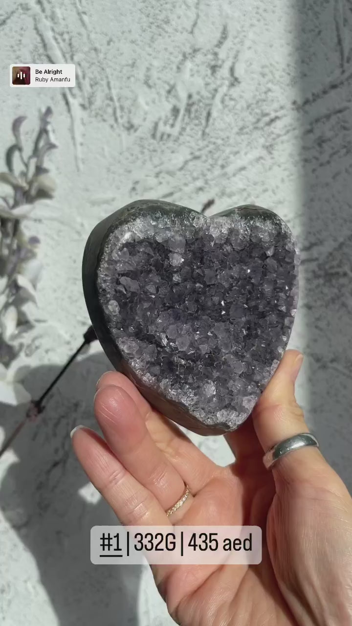 Large Amethyst hearts