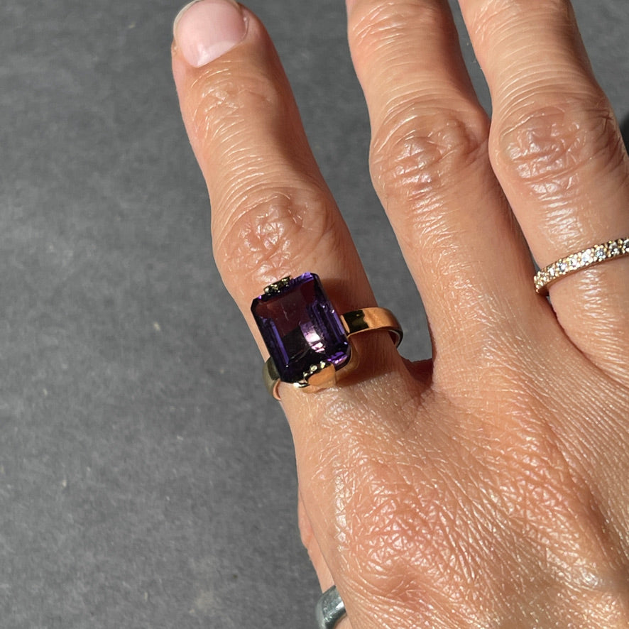 Adjustable Faceted Ring