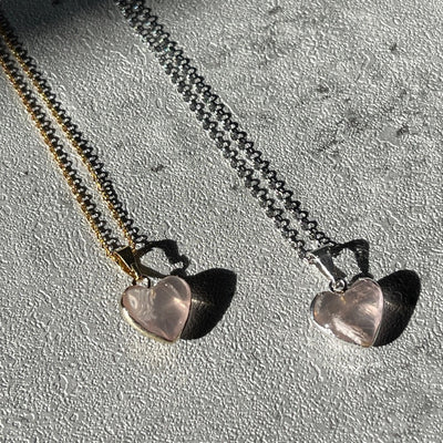 Rose quartz necklace in heart shape
