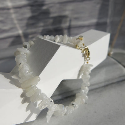 Adjustable healing crystal chip bracelet in white moonstone