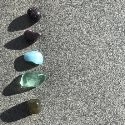 5 tumbled stones for Capricorn